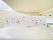 【温水洗浄機能便座】