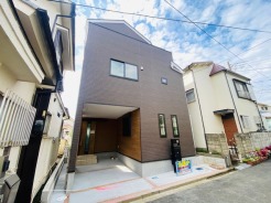 近くにモデルルームご用意しております
