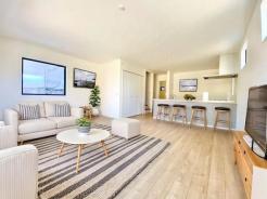 リビングは家具のレイアウトがしやすい間取りとなっています。インテリア選びが楽しみですね♪