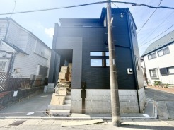 がっちりした骨組で安心♪保険により万が一の瑕疵(欠陥)補修費用を１０年間サポート！１０年保証付きの新築一戸建です♪