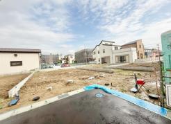 鶴指小学校・第八中学校共に11分、ししの子保育園市川まで徒歩4分　子育て世代に嬉しい立地です！