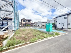 １区画。100.00㎡の建築条件無し土地です。