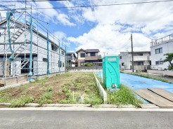 両区画とも、お好きなハウスメーカーで建築することができます。