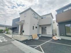 がっちりした骨組で安心♪保険により万が一の瑕疵(欠陥)補修費用を１０年間サポート！１０年保証付きの新築一戸建です♪