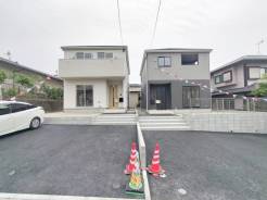 フラット３５Ｓ利用可能ですよ♪固定金利なので月々の支払が安定し、家計にゆとりが生まれますね♪