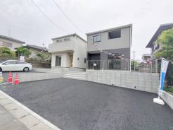がっちりした骨組で安心♪保険により万が一の瑕疵(欠陥)補修費用を１０年間サポート！１０年保証付きの新築一戸建です♪