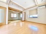 和室でございます！ちょっと一息つく癒しの空間になりますね♪お子様のお昼寝にも便利ですね♪