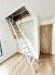 洋室6.6帖には屋根裏収納。