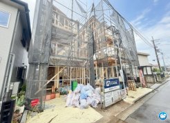 徒歩圏内にイオンモールがありお買物に便利な立地です。