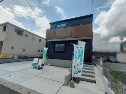 【2号棟】
世代を超えて愛される確かな品質「長期優良住宅」
平日もご見学可能です◎