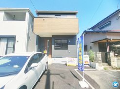 がっちりした骨組で安心♪保険により万が一の瑕疵(欠陥)補修費用を10年間サポート!10年保証付きの新築一戸建です♪