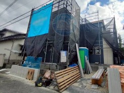 【1号棟】(2025年10月上旬に撮影)
「住まいの土台づくり、着々と。」
基礎が整うたびに、家族の未来が少しずつ形になっていきます◎
2025年11月に完成予定♪